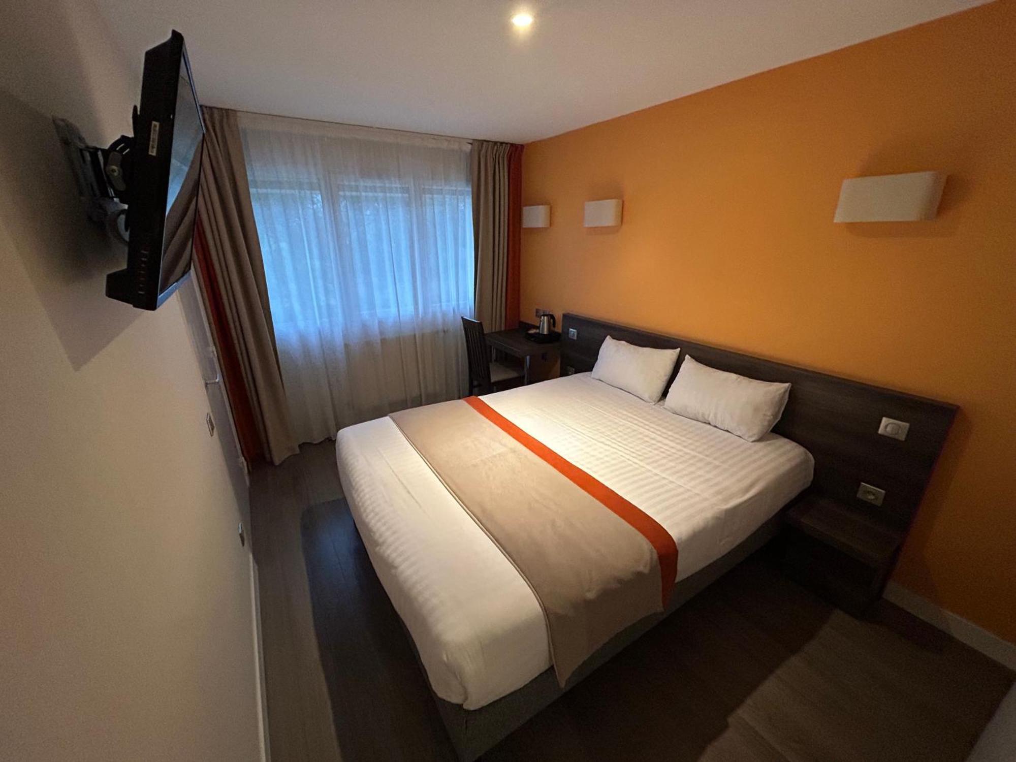 Hotel Valpre Écully Exteriér fotografie